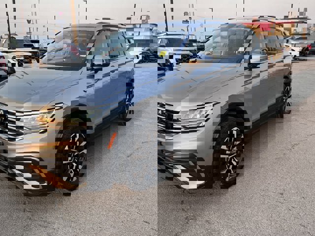 Used 2022 Volkswagen Tiguan S image 5