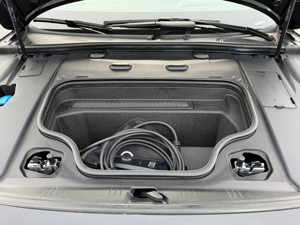 Certified 2025 Audi S6 e-tron Premium Plus w/ Premium Plus image 34