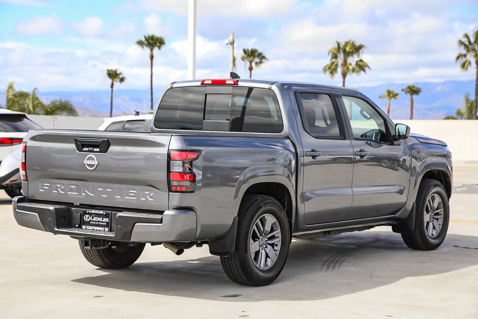 Used 2025 Nissan Frontier SV w/ SV Convenience Package RWD image 7