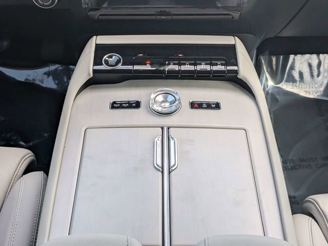 New 2026 Lincoln Navigator Reserve image 17