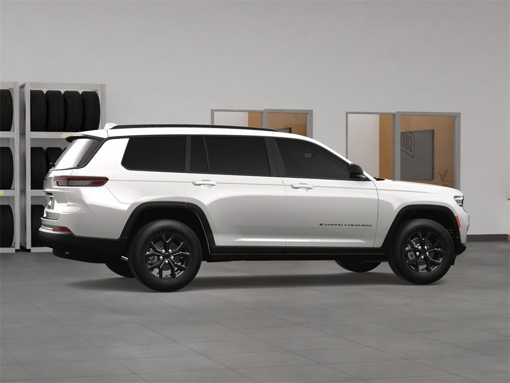 New 2025 Jeep Grand Cherokee L Altitude image 5
