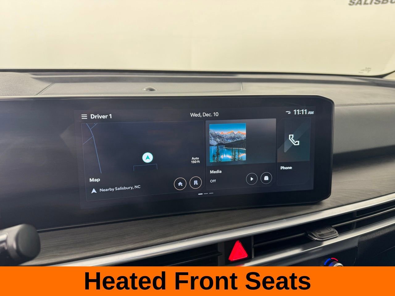 Used 2025 Kia Sorento SX image 13