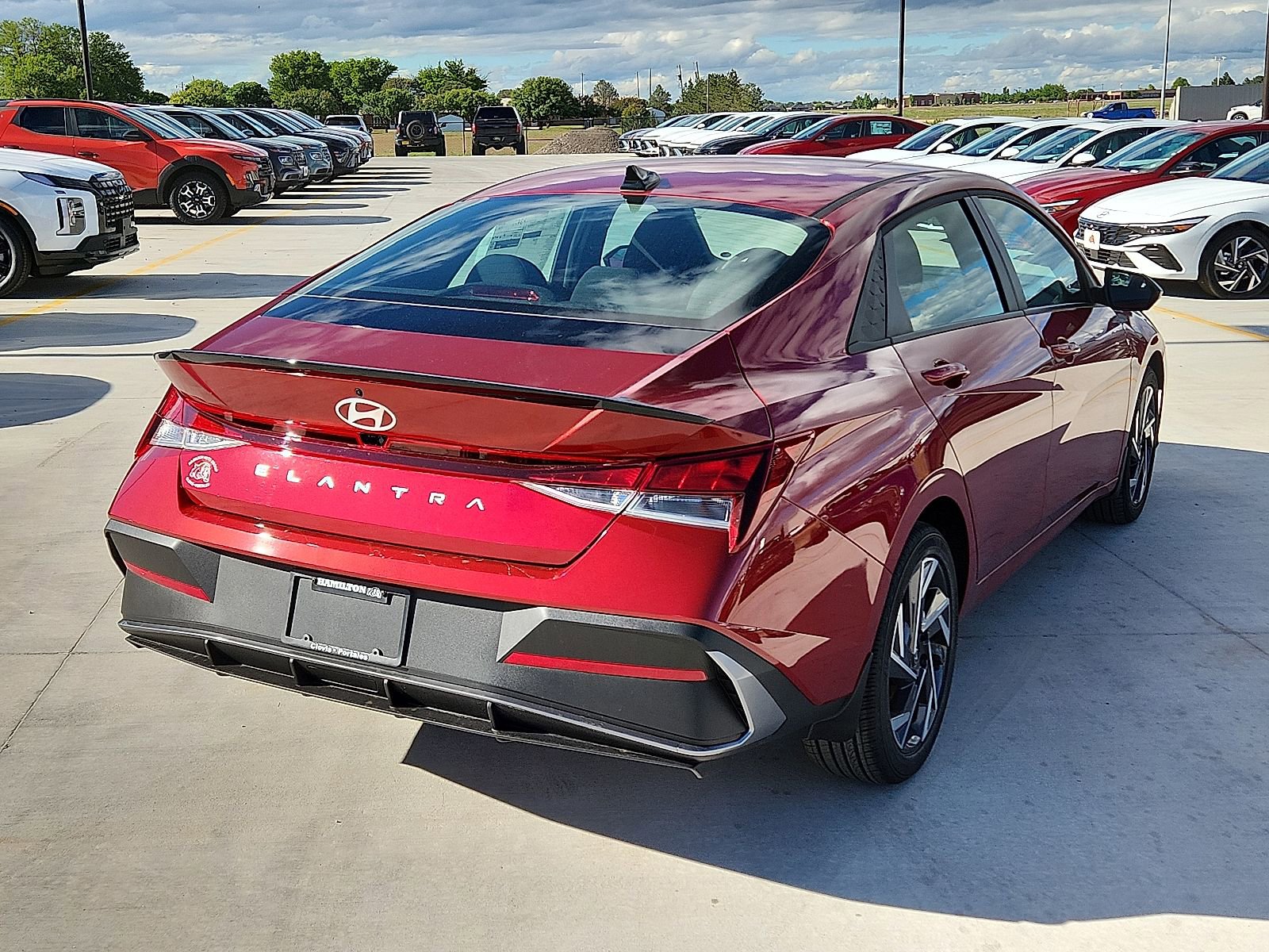 New 2025 Hyundai Elantra Sport image 4