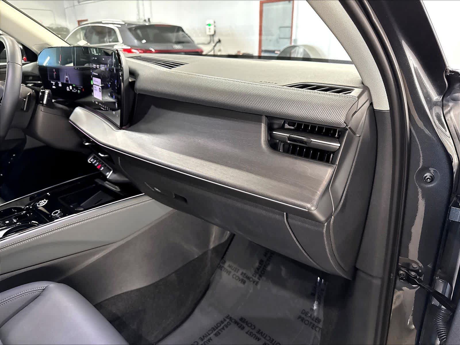 Used 2026 Audi Q3 quattro 2.0T w/ Driver Assistance Package AWD/4WD image 18