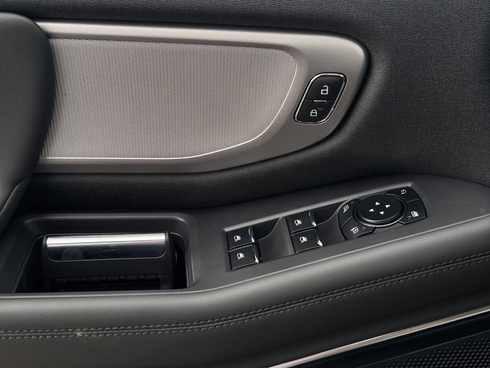 New 2026 Ford Expedition Active image 19