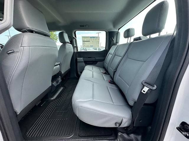 New 2027 Ford F350 XL w/ XL Chrome Package AWD/4WD image 16