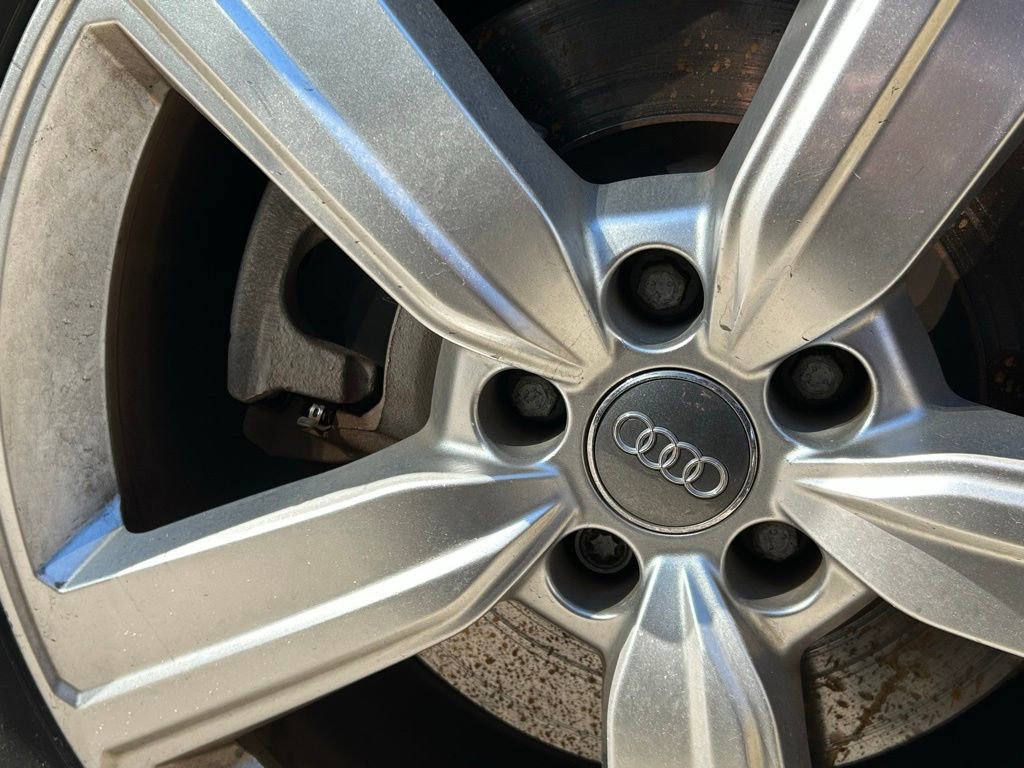 Used 2019 Audi e-tron Premium Plus image 20