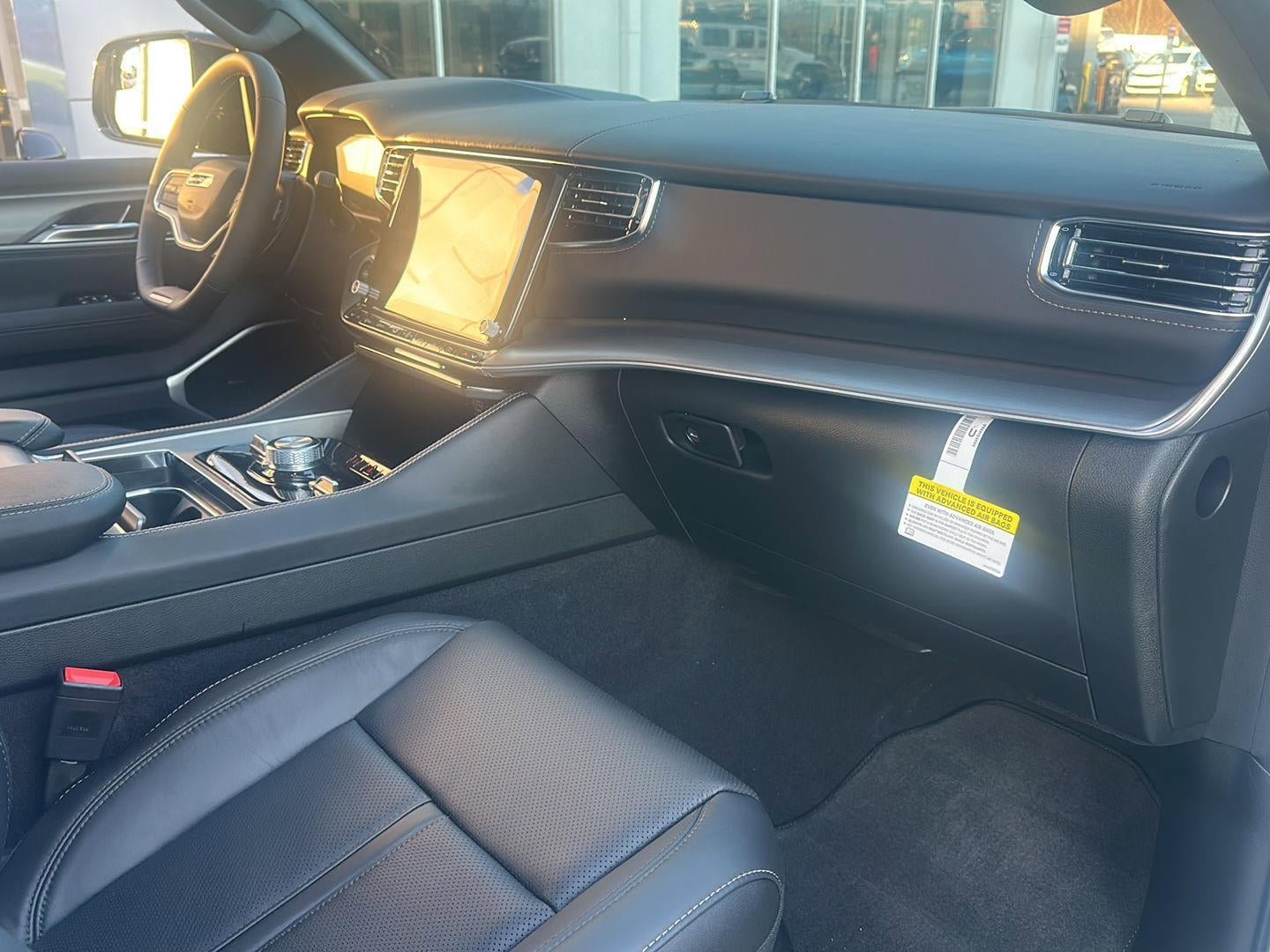 New 2026 Jeep Grand Wagoneer Limited AWD/4WD image 8
