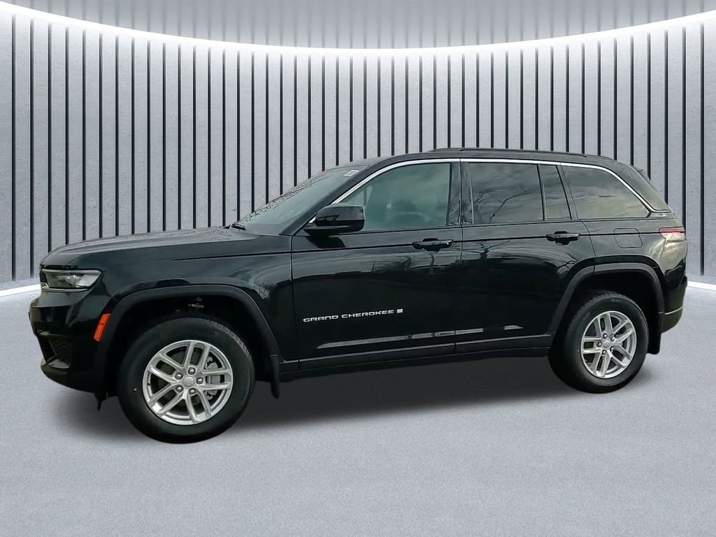 New 2025 Jeep Grand Cherokee Laredo X w/ Luxury Tech Group I image 18