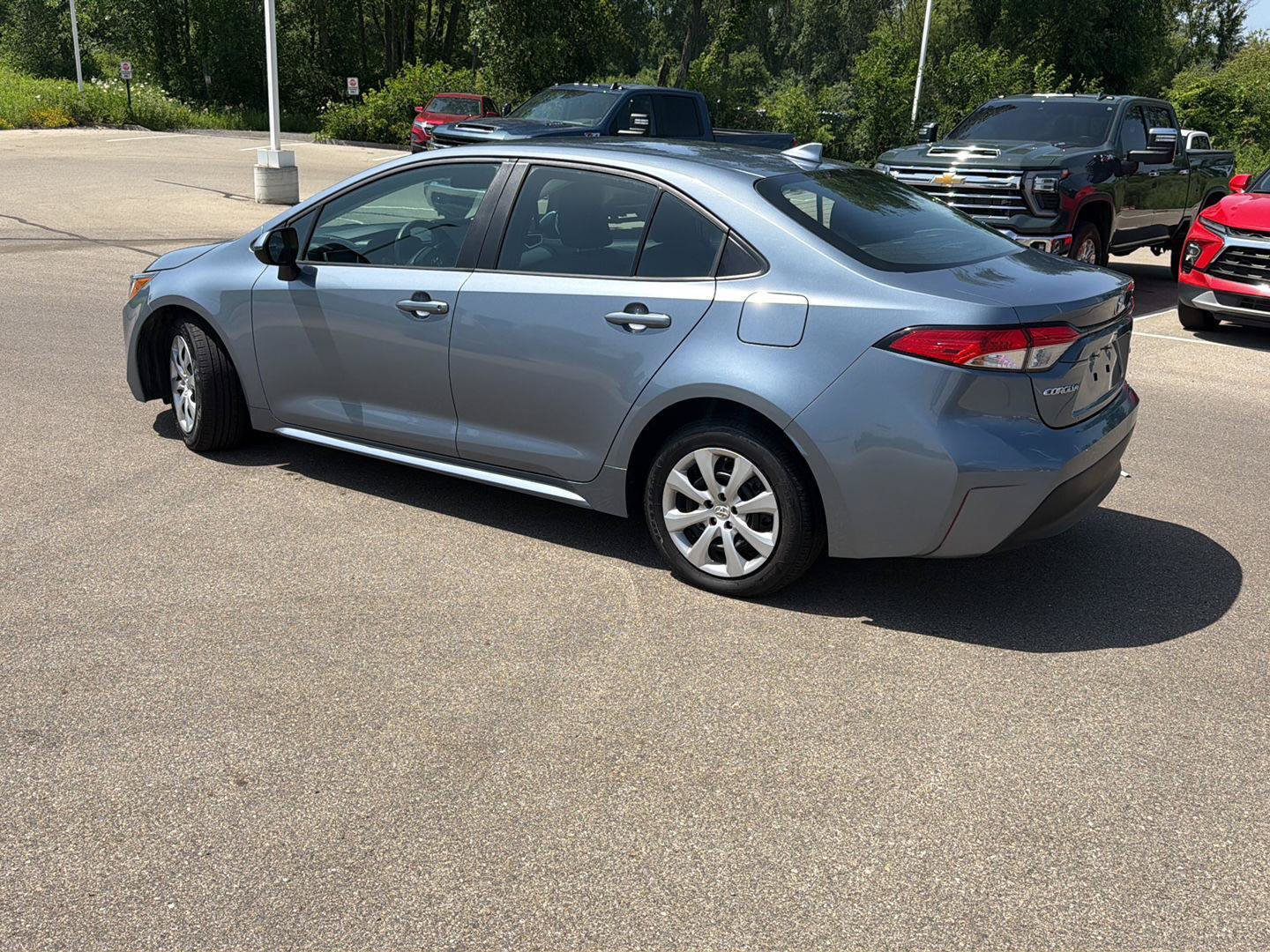 Used 2024 Toyota Corolla LE FWD image 3
