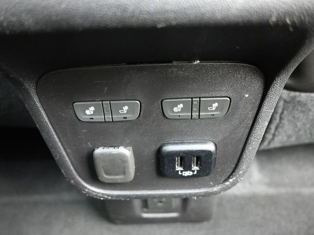 Used 2018 Chevrolet Equinox Premier FWD image 32