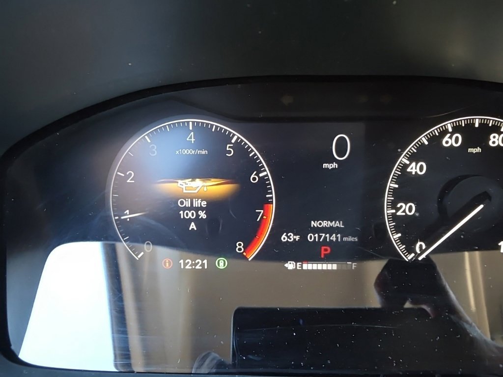 Used 2025 Honda HR-V LX image 14