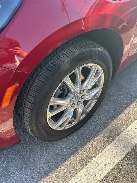 Certified 2024 Buick Enclave Essence w/ Experience Buick Package FWD image 4