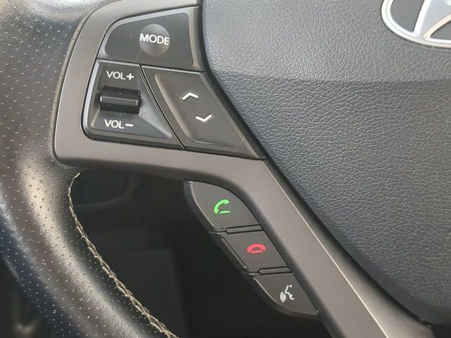 Used 2016 Hyundai Veloster Turbo image 22