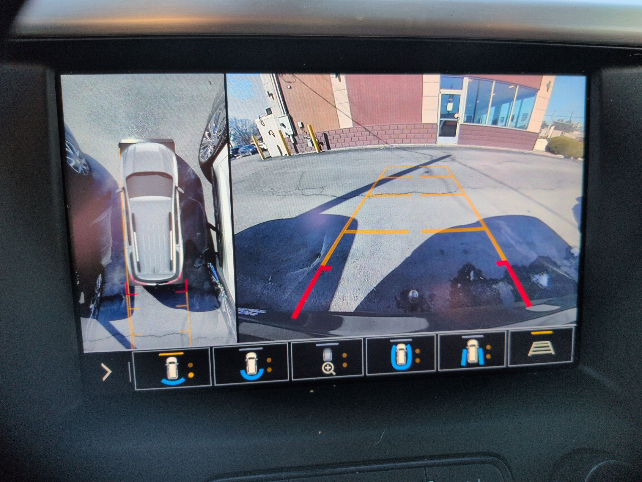 Used 2020 GMC Acadia SLT w/ Premium Package image 11