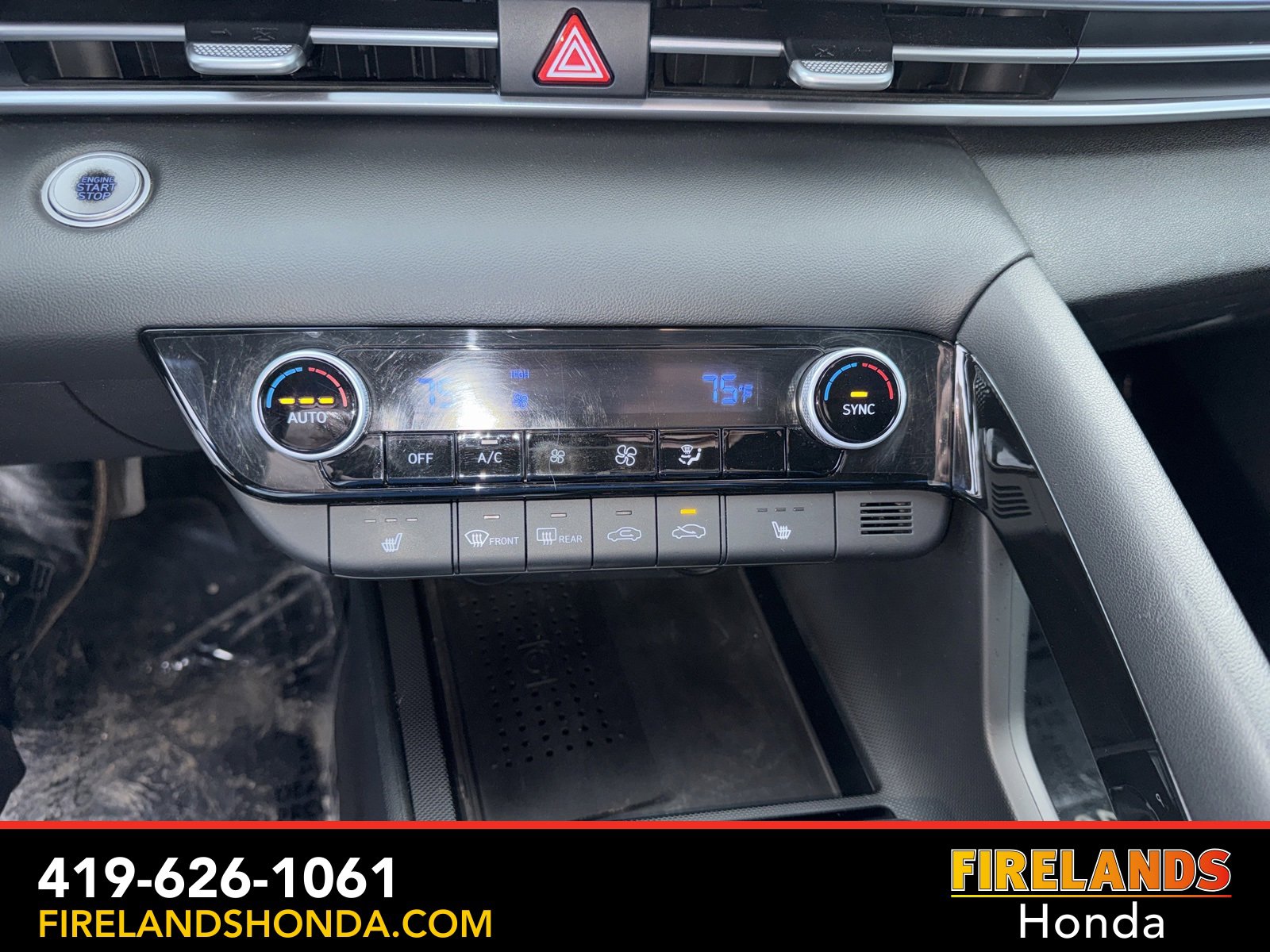 Used 2022 Hyundai Elantra SEL w/ Convenience Package image 22