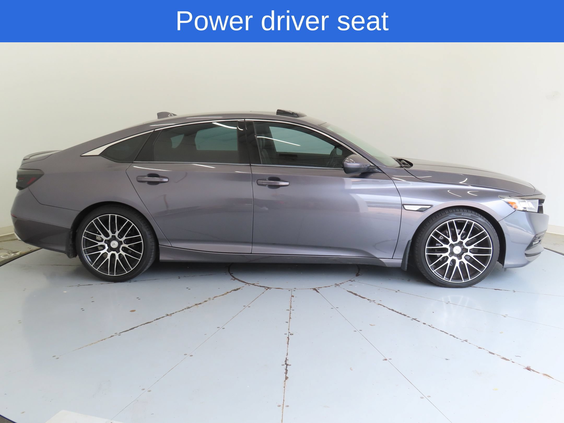 Used 2018 Honda Accord Sport image 2
