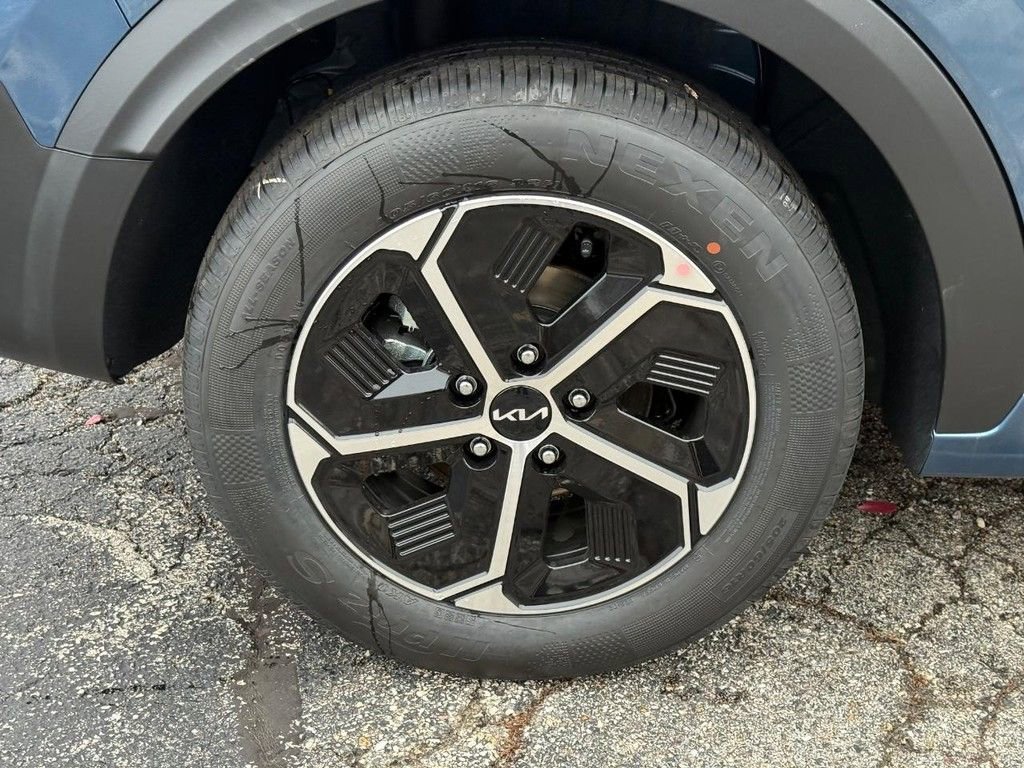 New 2026 Kia Niro EX image 5