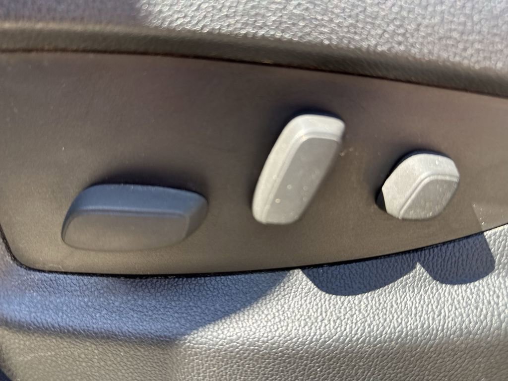 Used 2015 GMC Sierra 2500 Denali w/ Duramax Plus Package image 12