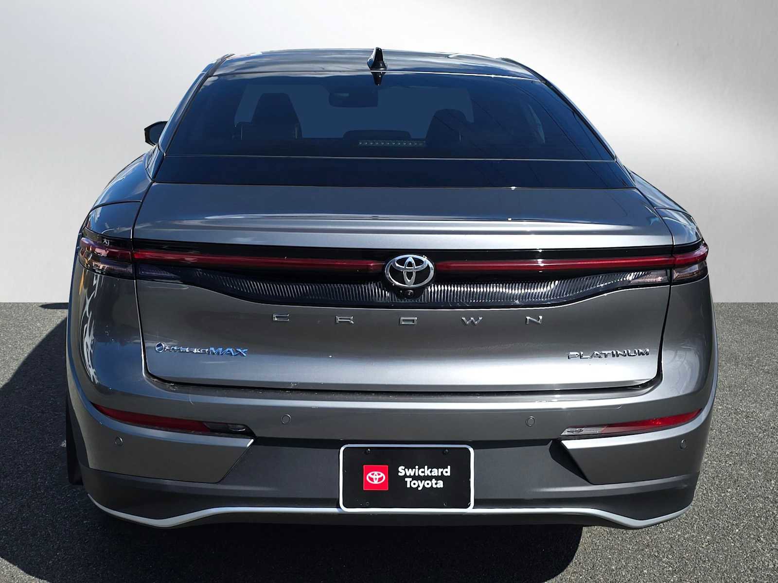 New 2025 Toyota Crown Platinum image 4