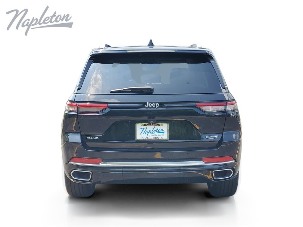 Used 2022 Jeep Grand Cherokee Summit AWD/4WD image 4