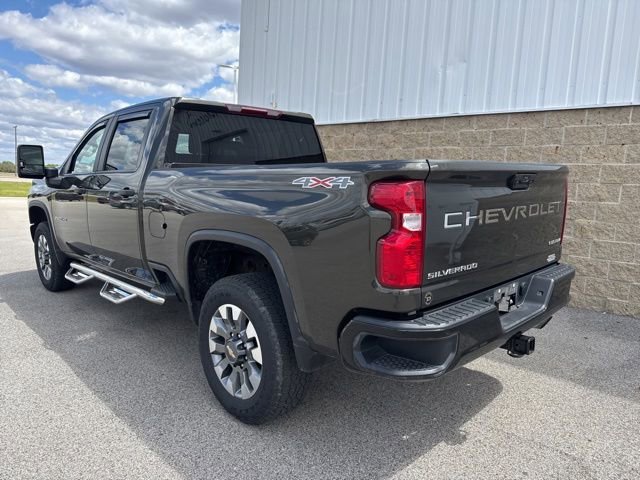 Used 2022 Chevrolet Silverado 2500 Custom w/ Custom Value Package AWD/4WD image 7