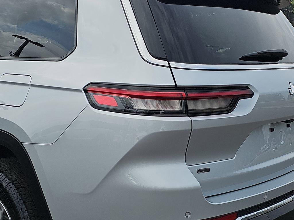 Used 2022 Jeep Grand Cherokee L Limited image 37