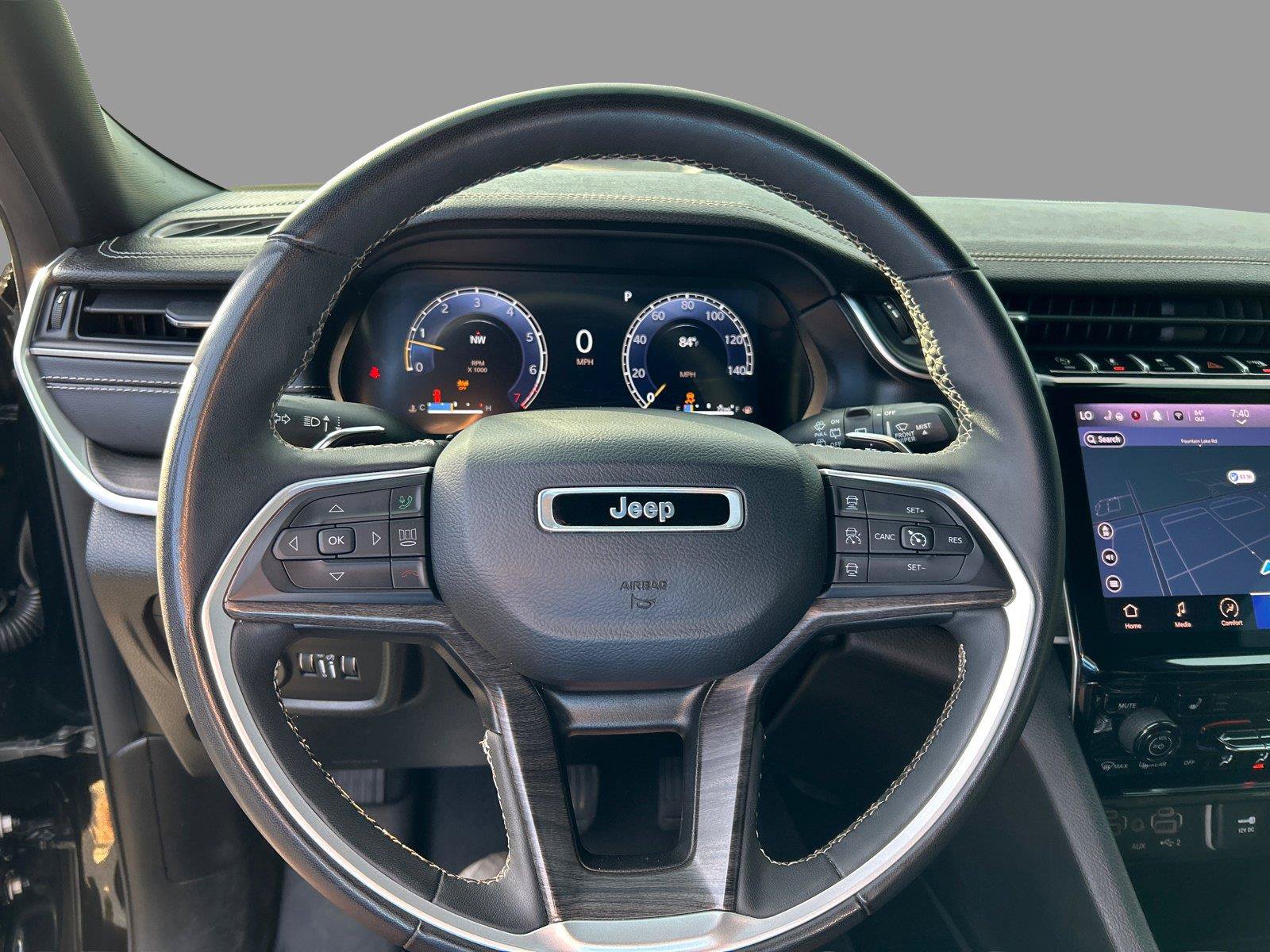 Used 2024 Jeep Grand Cherokee Limited RWD image 27