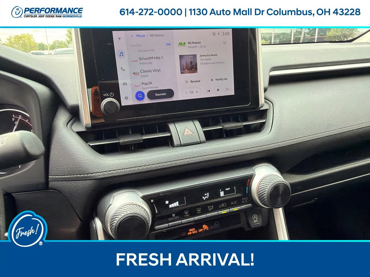 Used 2025 Toyota RAV4 LE AWD/4WD image 17