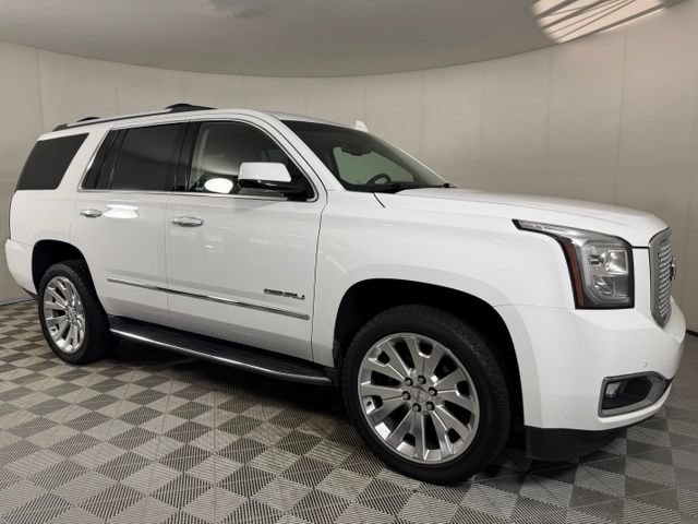 Used 2017 GMC Yukon Denali w/ Open Road Package RWD image 11