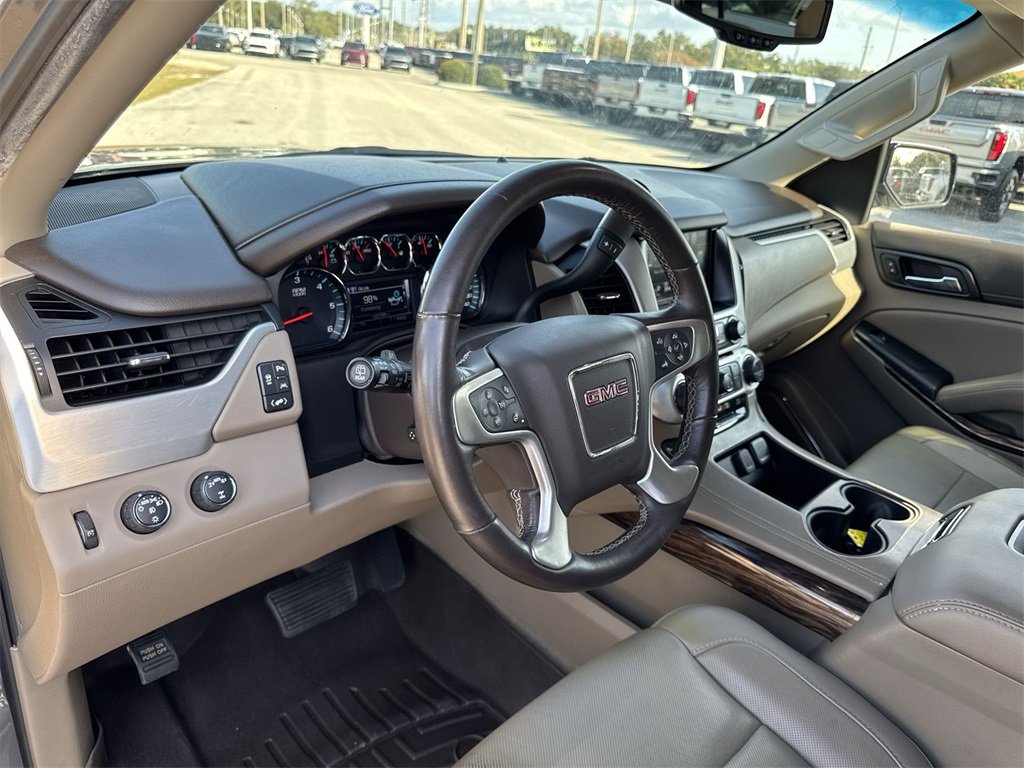 Certified 2018 GMC Yukon XL SLT w/ Premium Edition image 16