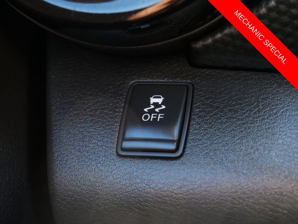 Used 2019 Nissan Kicks SV image 18