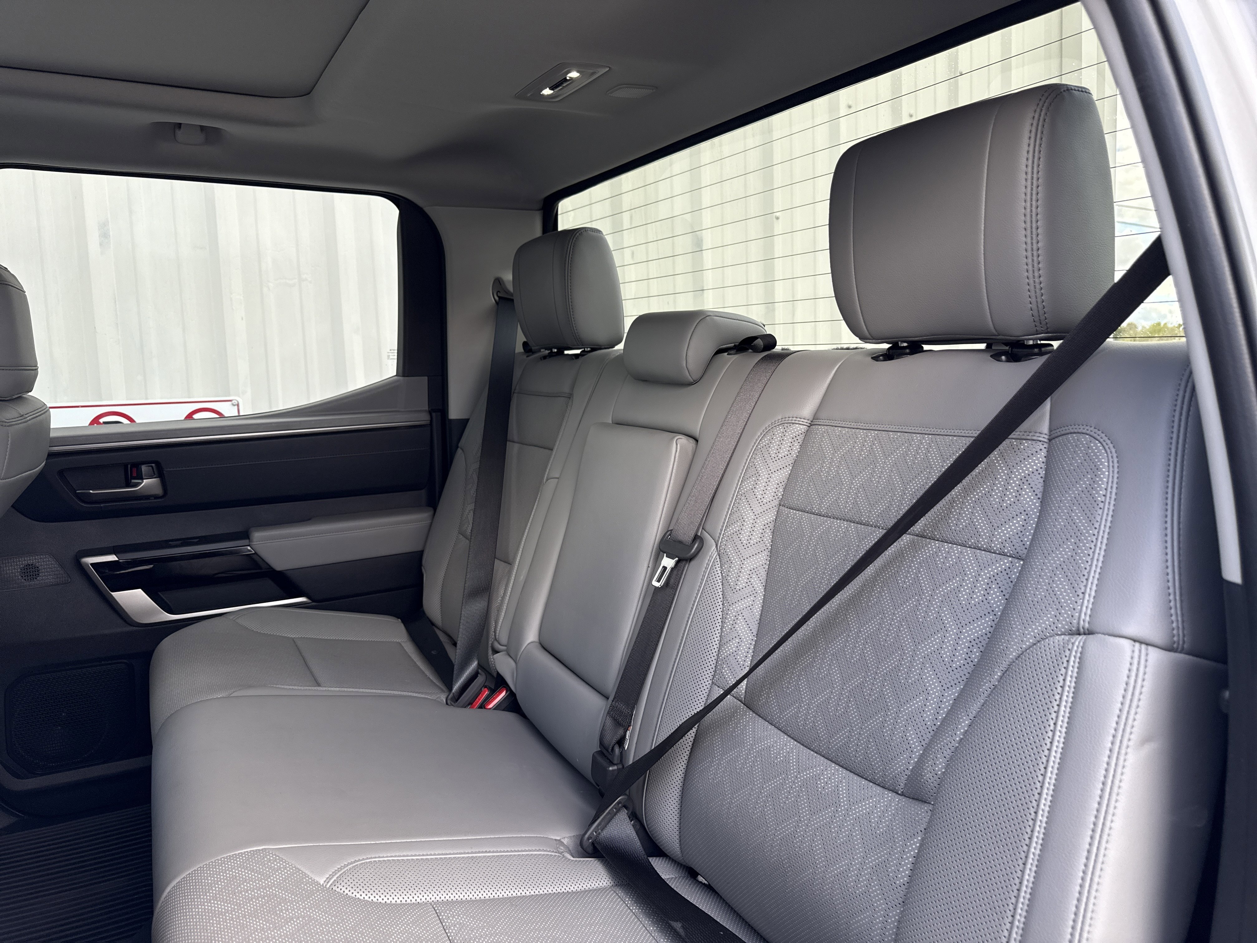 Used 2022 Toyota Tundra Limited image 27