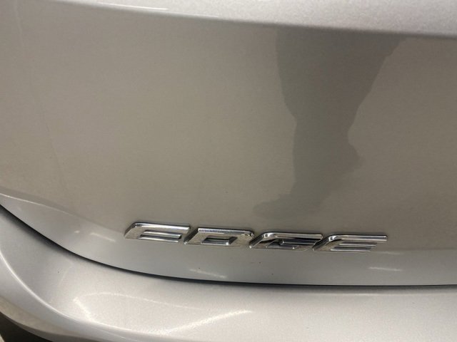 Used 2015 Ford Edge Titanium image 8