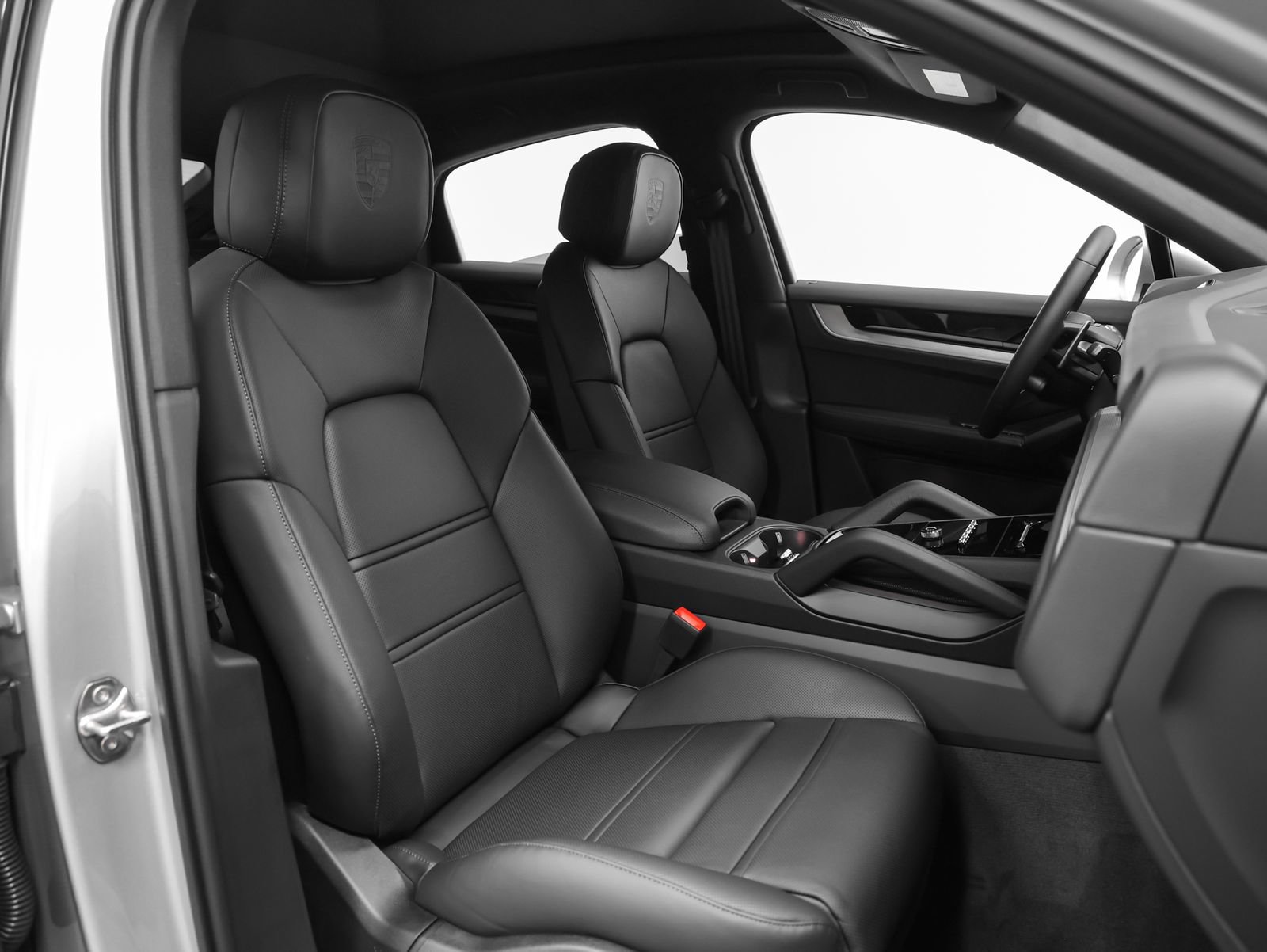 New 2026 Porsche Cayenne Coupe AWD/4WD image 21