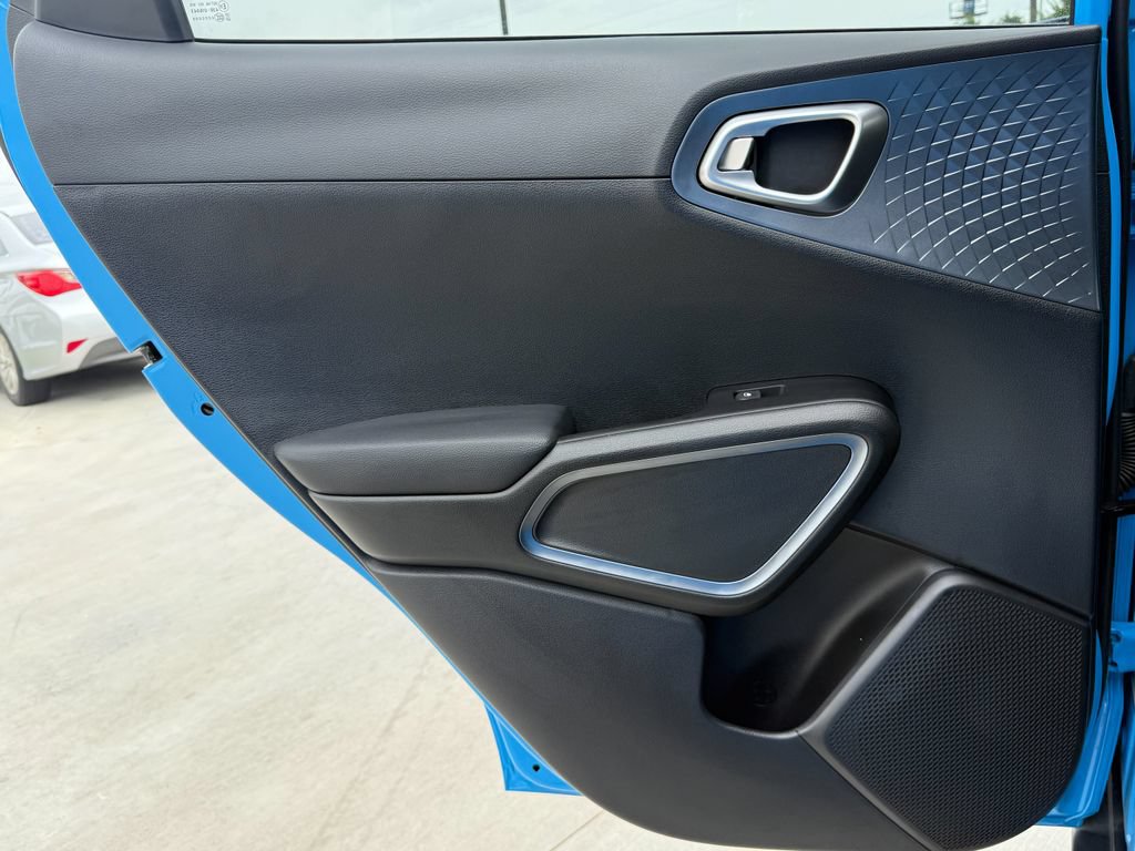 Used 2023 Kia Soul EX FWD image 30
