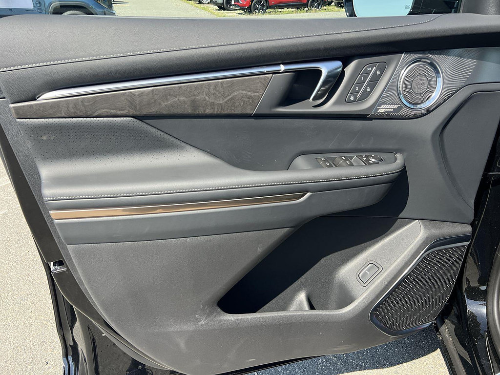 New 2026 Buick Enclave Avenir w/ Super Cruise Package FWD image 10
