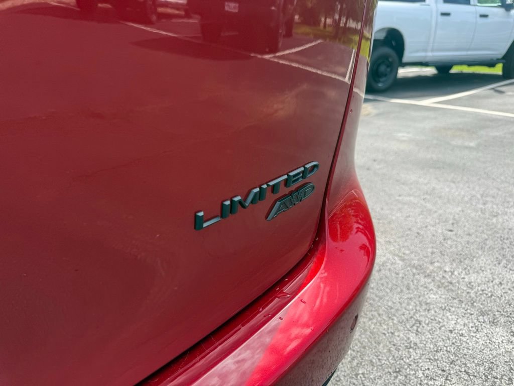 New 2027 Chrysler Pacifica Limited AWD/4WD image 39