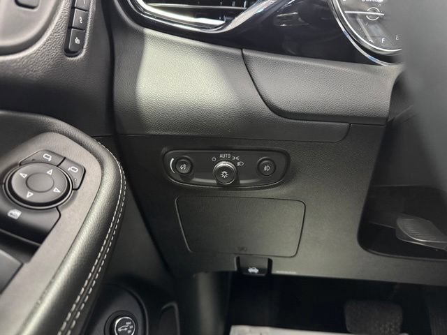 Used 2023 Buick Encore GX Essence w/ Experience Buick Package AWD/4WD image 18