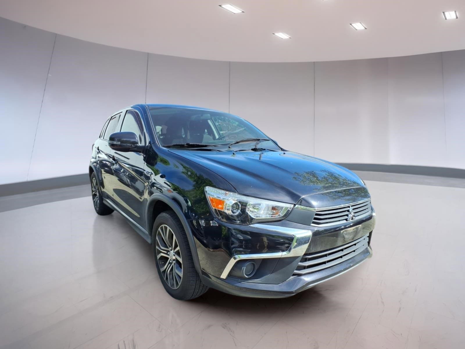 Used 2017 Mitsubishi Outlander Sport LE AWD/4WD image 1