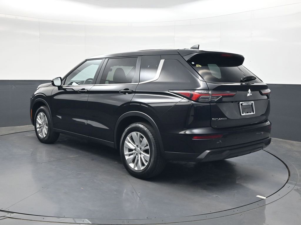 Used 2025 Mitsubishi Outlander ES AWD/4WD image 6