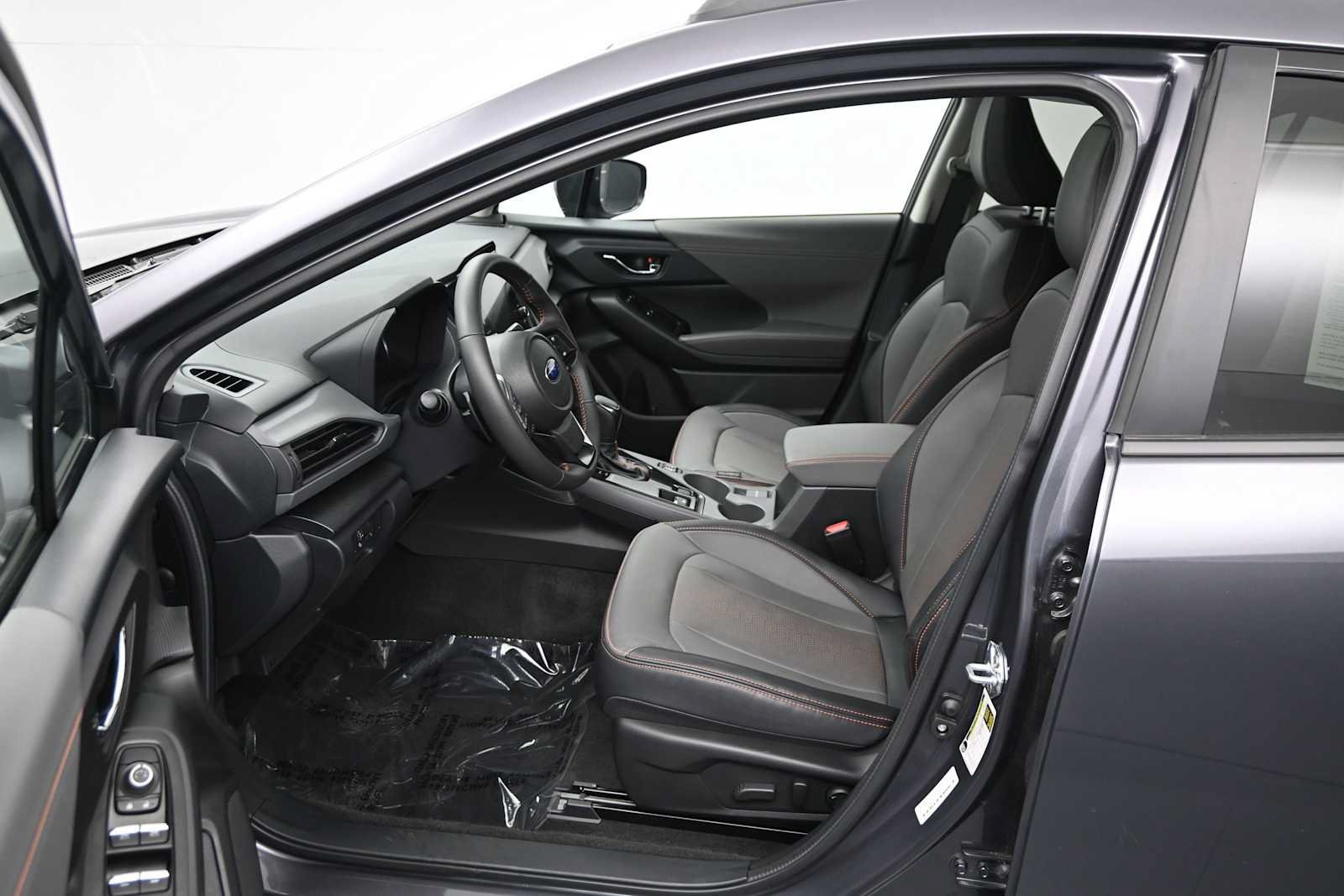 Used 2025 Subaru Crosstrek 2.5i Limited AWD/4WD image 9