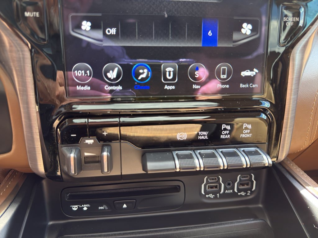 Used 2019 RAM 3500 Limited AWD/4WD image 30