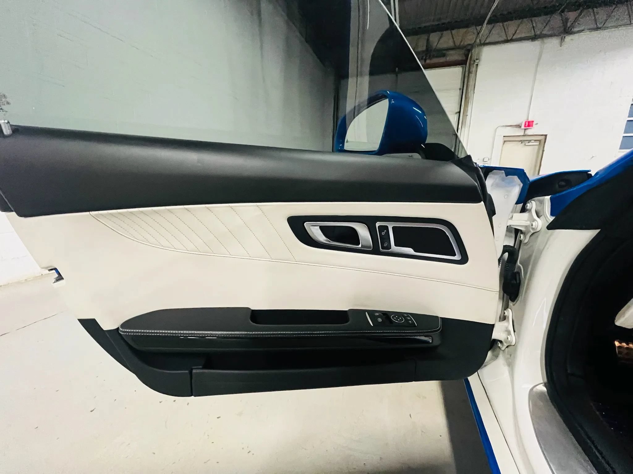 Used 2017 Mercedes-Benz AMG GT S image 17