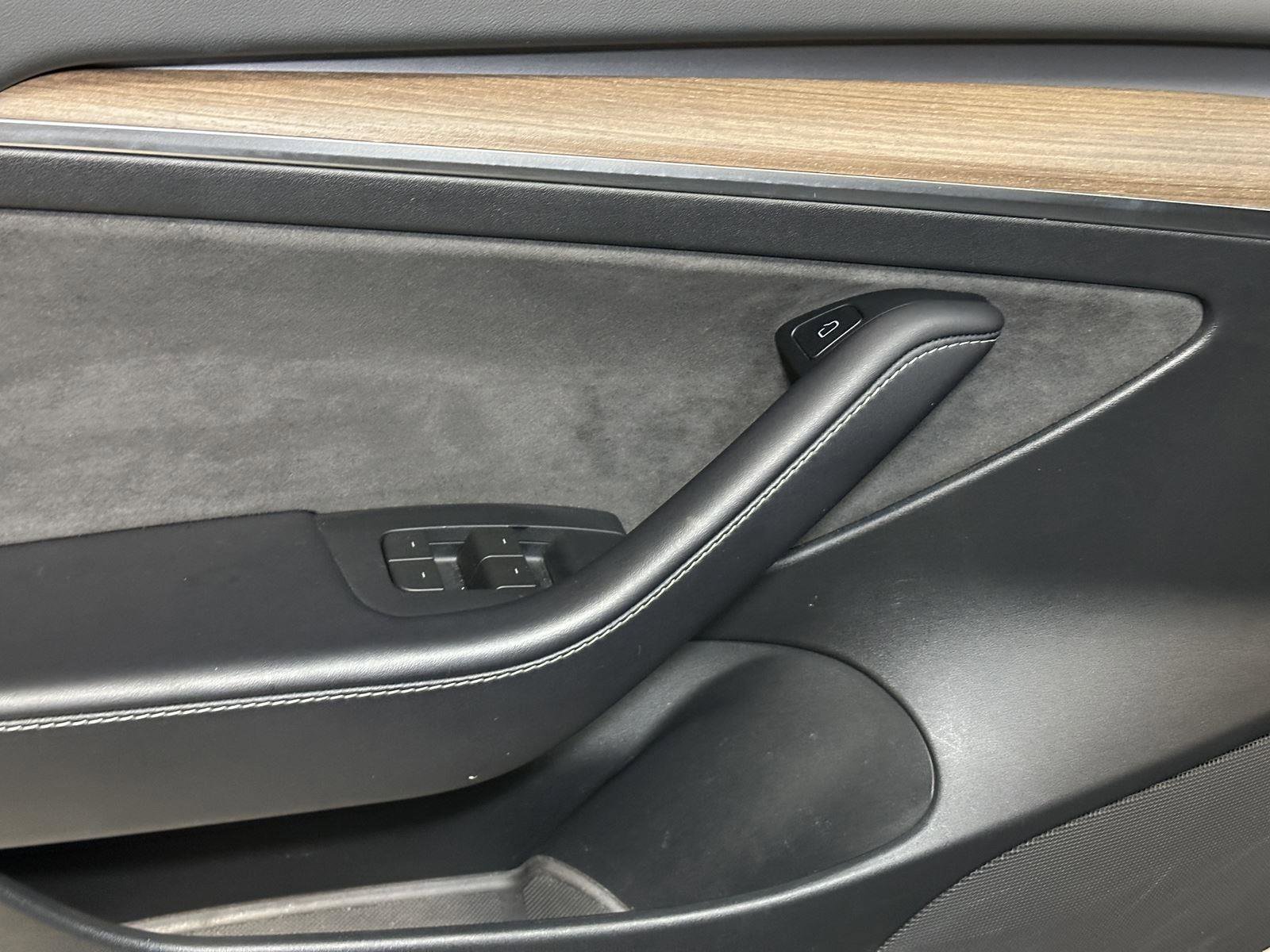 Used 2023 Tesla Model 3 Performance image 21