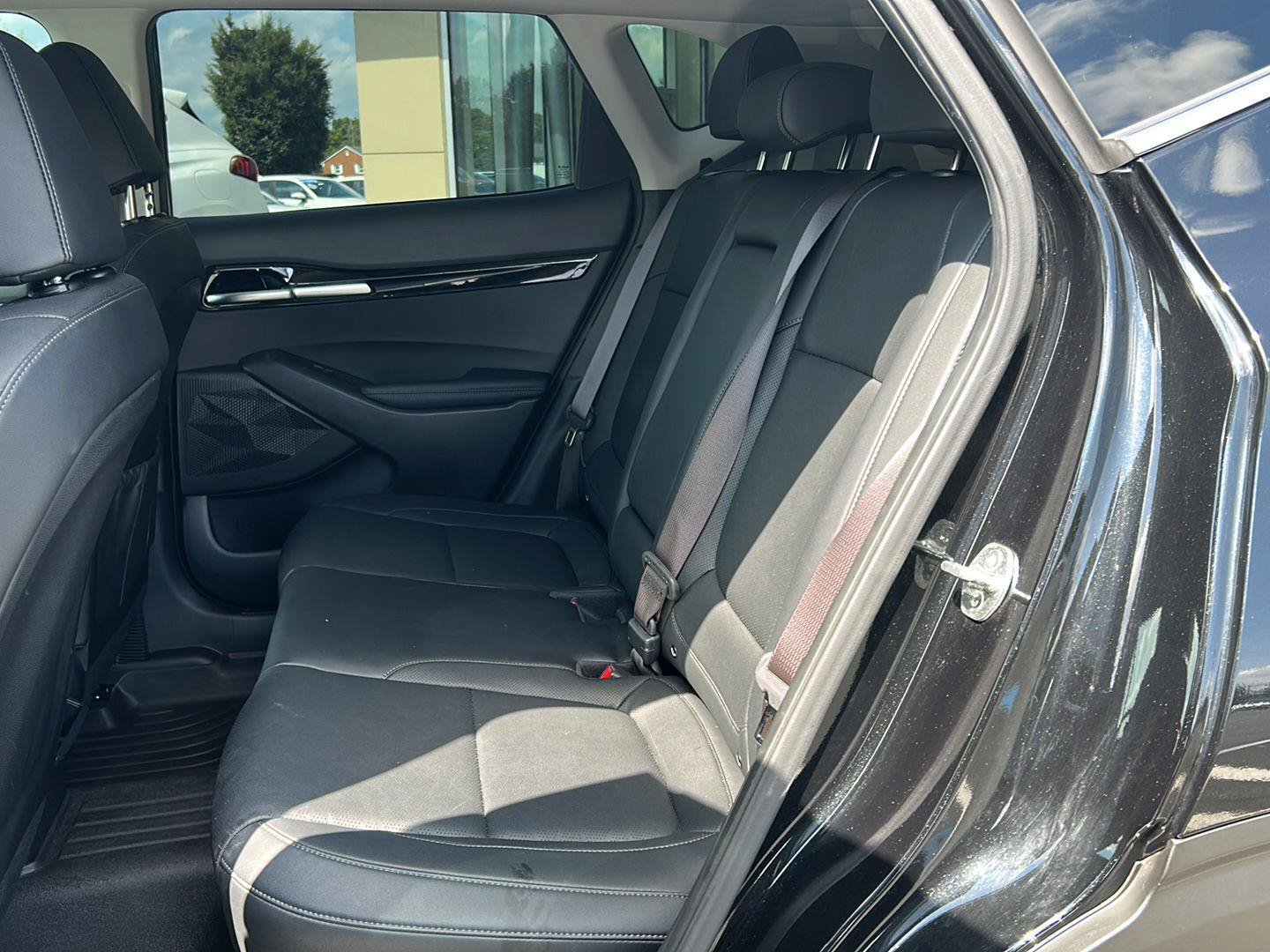 Used 2024 Kia Seltos SX w/ SX Sunroof Package AWD/4WD image 17