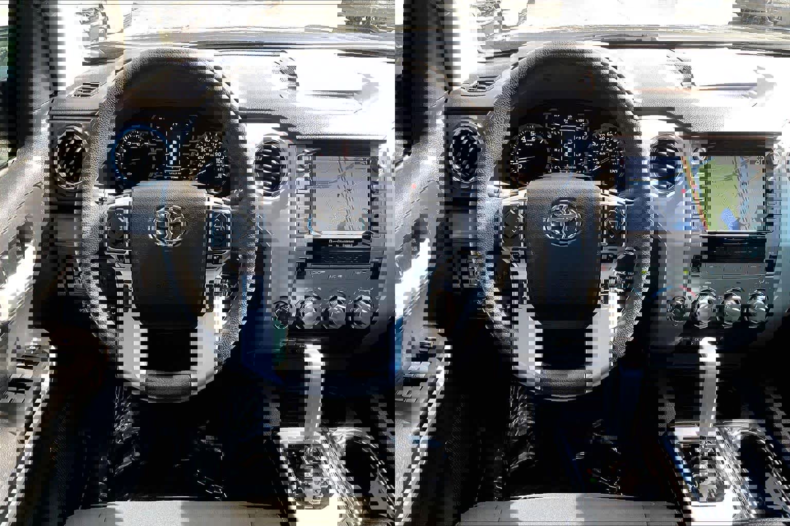 Used 2021 Toyota Tundra SR5 w/ Trail Edition image 5