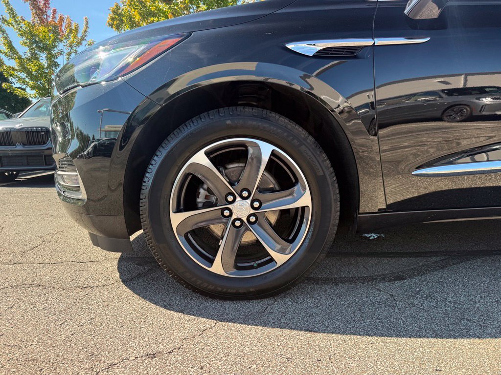 Used 2021 Buick Enclave Essence w/ Sound and Sites Package AWD/4WD image 28