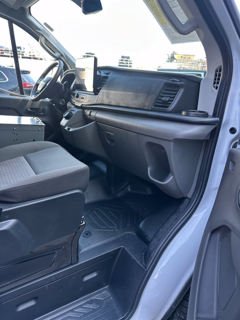 Used 2024 Ford E-Transit Low Roof RWD image 26