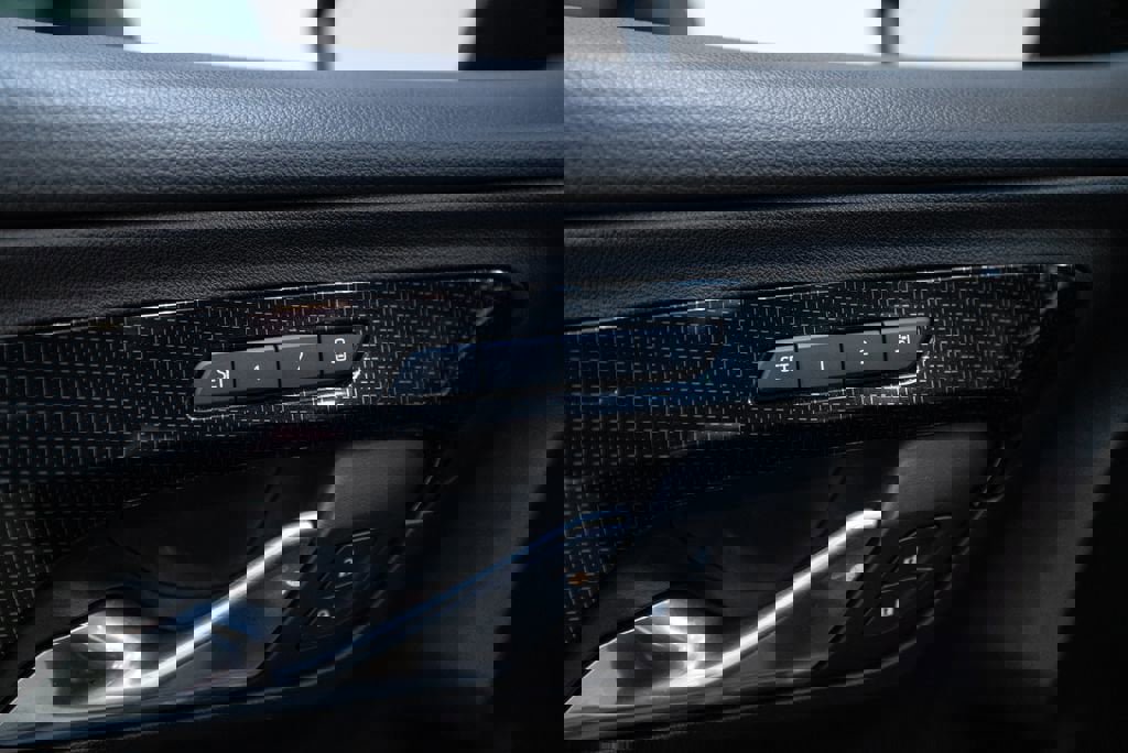 Used 2024 GMC Terrain AT4 w/ Infotainment Package II image 21